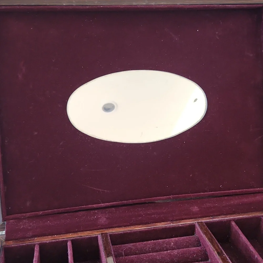 London Leather‎ Wooden Jewelry Box with Floral Inlay